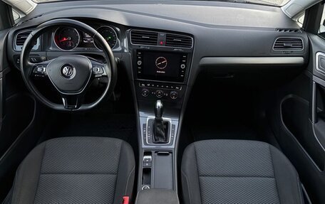 Volkswagen Golf VII, 2018 год, 1 790 000 рублей, 10 фотография
