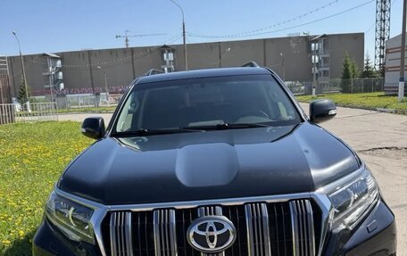 Toyota Land Cruiser Prado 150 рестайлинг 2, 2017 год, 4 199 000 рублей, 4 фотография