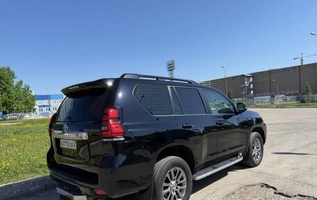 Toyota Land Cruiser Prado 150 рестайлинг 2, 2017 год, 4 199 000 рублей, 19 фотография