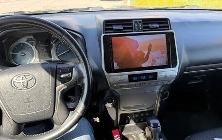 Toyota Land Cruiser Prado 150 рестайлинг 2, 2017 год, 4 199 000 рублей, 24 фотография