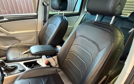 Volkswagen Tiguan II, 2017 год, 2 450 000 рублей, 4 фотография