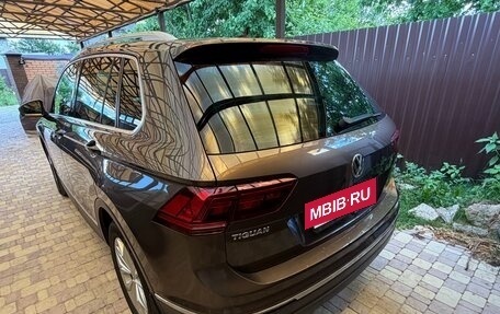 Volkswagen Tiguan II, 2017 год, 2 450 000 рублей, 2 фотография