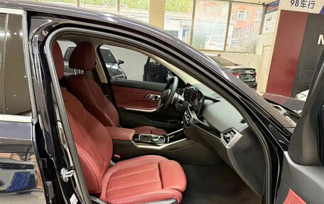 BMW 3 серия, 2022 год, 2 220 000 рублей, 15 фотография