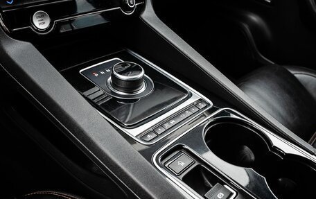 Jaguar F-Pace, 2017 год, 2 400 000 рублей, 25 фотография