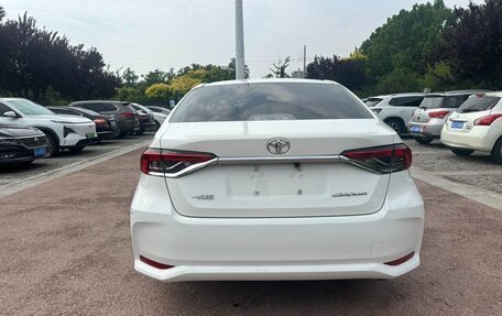 Toyota Corolla, 2022 год, 1 240 000 рублей, 5 фотография