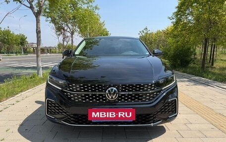 Volkswagen Passat B8 рестайлинг, 2023 год, 2 210 548 рублей, 2 фотография
