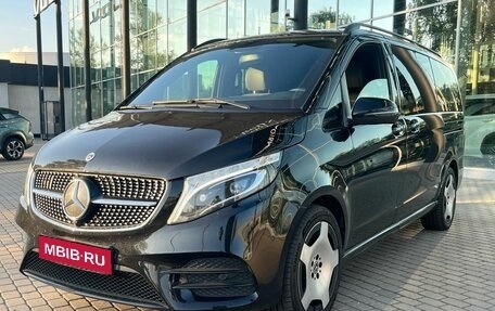 Mercedes-Benz V-Класс, 2022 год, 7 590 000 рублей, 1 фотография