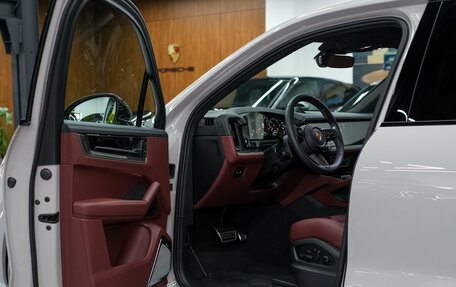 Porsche Cayenne III, 2025 год, 22 278 000 рублей, 11 фотография