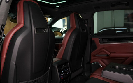 Porsche Cayenne III, 2025 год, 22 278 000 рублей, 32 фотография