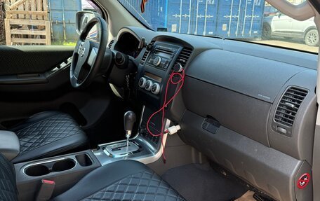 Nissan Pathfinder, 2011 год, 1 450 000 рублей, 22 фотография