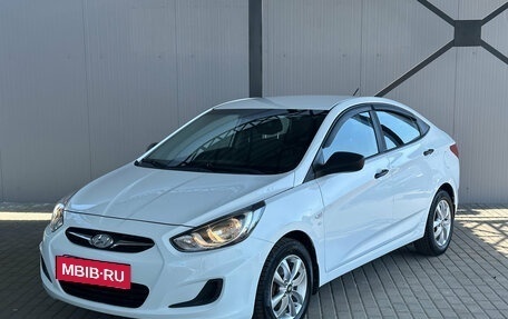 Hyundai Solaris II рестайлинг, 2014 год, 1 050 000 рублей, 3 фотография