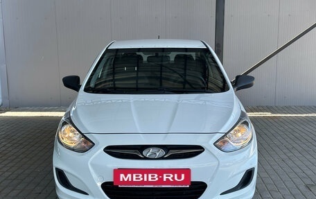 Hyundai Solaris II рестайлинг, 2014 год, 1 050 000 рублей, 2 фотография