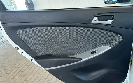 Hyundai Solaris II рестайлинг, 2014 год, 1 050 000 рублей, 19 фотография