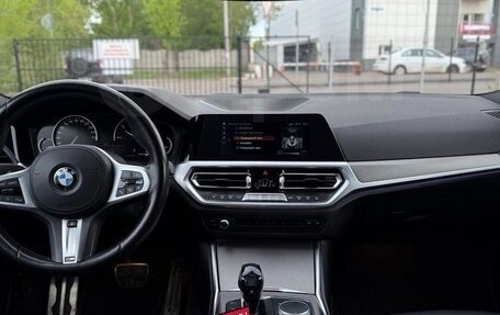 BMW 3 серия, 2019 год, 3 550 000 рублей, 18 фотография