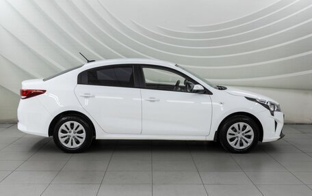 KIA Rio IV, 2021 год, 1 638 000 рублей, 8 фотография