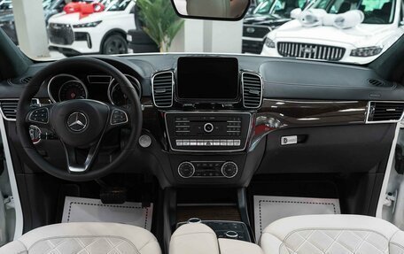 Mercedes-Benz GLE, 2018 год, 4 290 000 рублей, 10 фотография