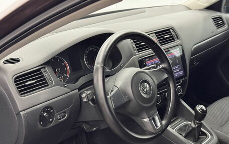 Volkswagen Jetta VI, 2014 год, 942 000 рублей, 10 фотография