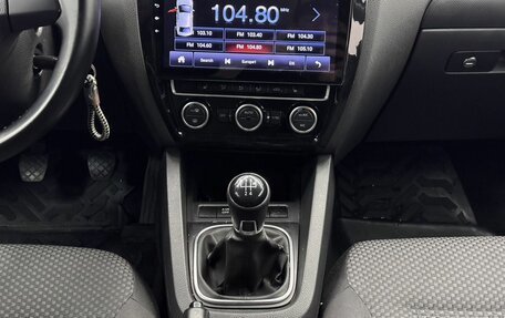 Volkswagen Jetta VI, 2014 год, 942 000 рублей, 16 фотография
