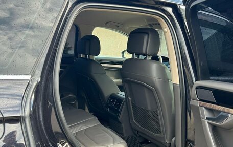 Volkswagen Touareg III, 2018 год, 5 500 000 рублей, 7 фотография