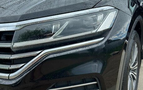 Volkswagen Touareg III, 2018 год, 5 500 000 рублей, 13 фотография
