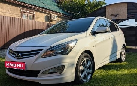 Hyundai Solaris II рестайлинг, 2014 год, 890 000 рублей, 3 фотография