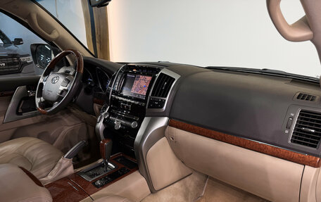Toyota Land Cruiser 200, 2013 год, 3 650 000 рублей, 18 фотография