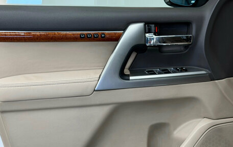 Toyota Land Cruiser 200, 2013 год, 3 650 000 рублей, 13 фотография