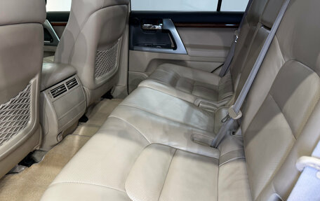Toyota Land Cruiser 200, 2013 год, 3 650 000 рублей, 21 фотография