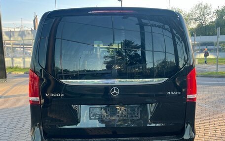 Mercedes-Benz V-Класс, 2022 год, 7 590 000 рублей, 5 фотография