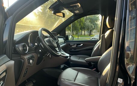 Mercedes-Benz V-Класс, 2022 год, 7 590 000 рублей, 14 фотография