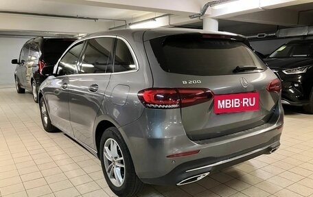 Mercedes-Benz B-Класс, 2020 год, 2 350 000 рублей, 4 фотография