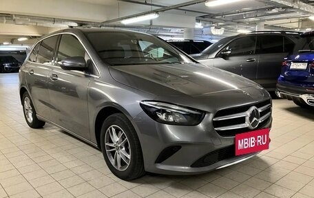 Mercedes-Benz B-Класс, 2020 год, 2 350 000 рублей, 3 фотография