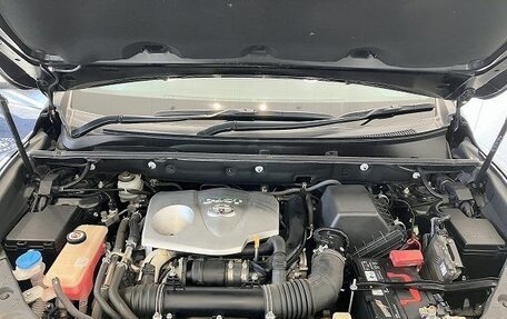 Toyota Harrier, 2019 год, 2 160 000 рублей, 24 фотография