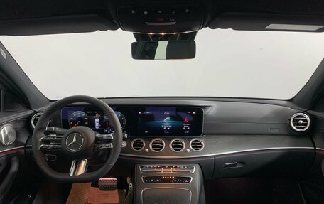 Mercedes-Benz E-Класс, 2025 год, 8 250 000 рублей, 26 фотография