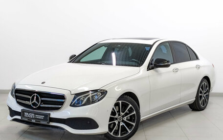 Mercedes-Benz E-Класс, 2020 год, 3 450 000 рублей, 1 фотография