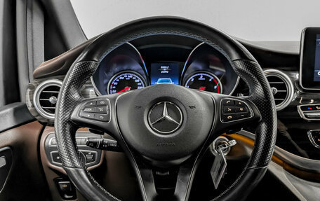 Mercedes-Benz V-Класс, 2019 год, 5 950 000 рублей, 22 фотография