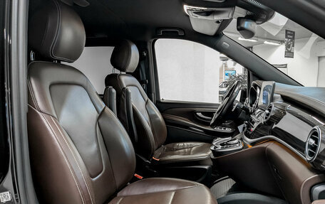 Mercedes-Benz V-Класс, 2019 год, 5 950 000 рублей, 24 фотография
