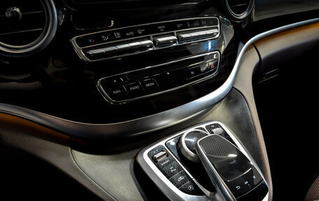 Mercedes-Benz V-Класс, 2019 год, 5 950 000 рублей, 30 фотография