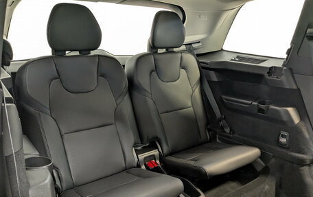 Volvo XC90 II рестайлинг, 2021 год, 5 350 000 рублей, 14 фотография