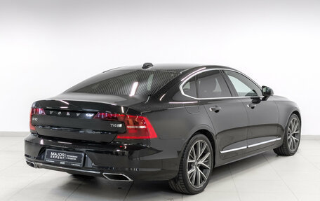 Volvo S90 II рестайлинг, 2020 год, 3 200 000 рублей, 5 фотография