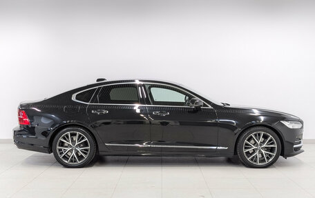 Volvo S90 II рестайлинг, 2020 год, 3 200 000 рублей, 4 фотография