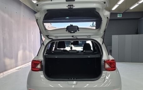 Hyundai Venue I, 2023 год, 1 630 000 рублей, 6 фотография