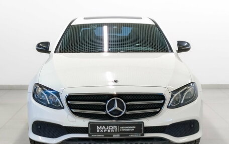 Mercedes-Benz E-Класс, 2020 год, 3 450 000 рублей, 2 фотография