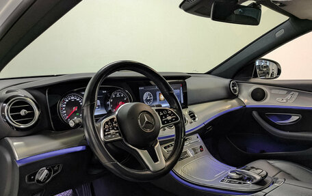 Mercedes-Benz E-Класс, 2020 год, 3 450 000 рублей, 15 фотография