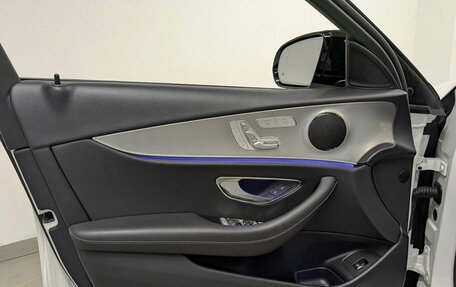Mercedes-Benz E-Класс, 2020 год, 3 450 000 рублей, 19 фотография
