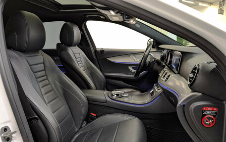 Mercedes-Benz E-Класс, 2020 год, 3 450 000 рублей, 23 фотография