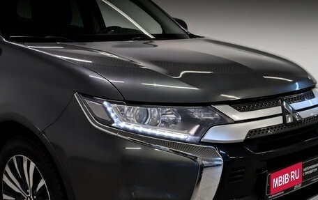 Mitsubishi Outlander III рестайлинг 3, 2020 год, 2 085 000 рублей, 25 фотография