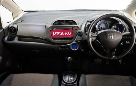 Honda Fit Shuttle I рестайлинг, 2013 год, 919 000 рублей, 18 фотография