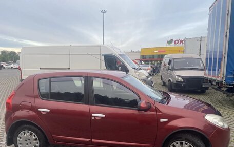 Renault Sandero I, 2011 год, 540 000 рублей, 2 фотография