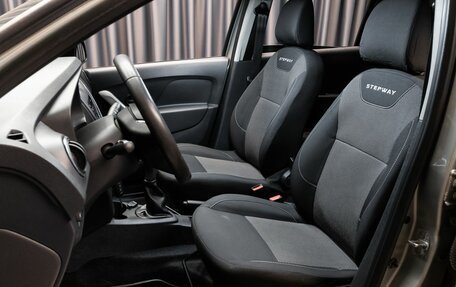 Renault Logan II, 2019 год, 1 049 000 рублей, 7 фотография